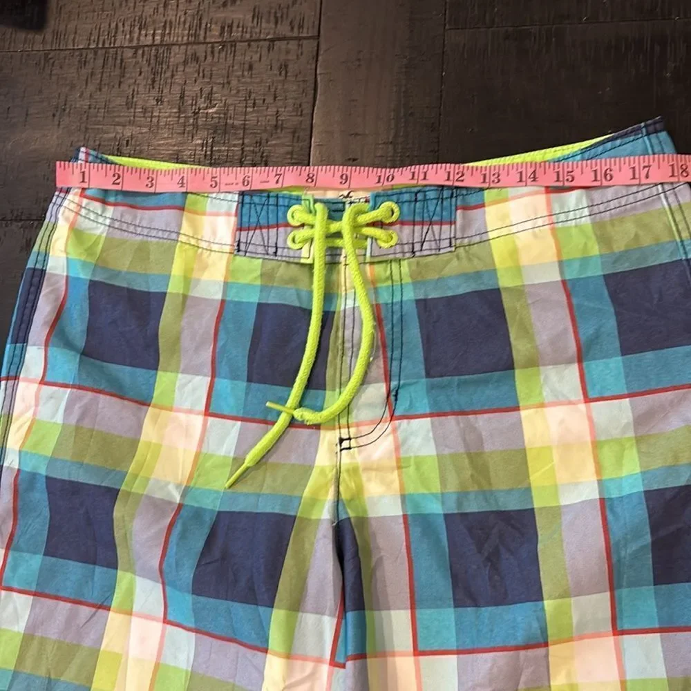 Hollister Y2K Men’s Plaid Board Shorts Beach Resort Wear Large